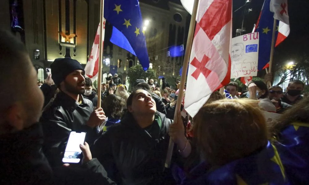 Γεωργία: Ορκωμοσία Καβελασβίλι με φόντο πολιτική κρίση και κυρώσεις από τη Δύση - Νέες διαδηλώσεις